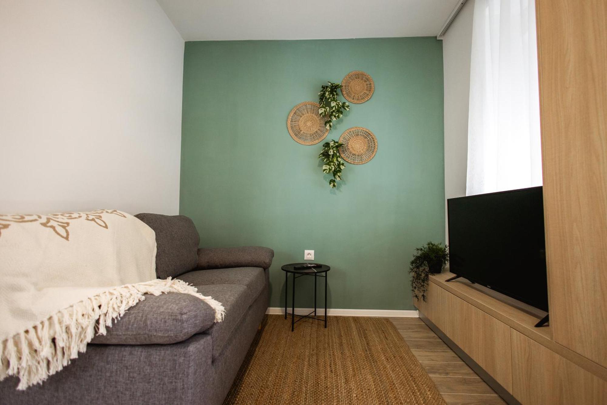 Cozy Studio Apartment In Osijek - Self Check In Kültér fotó