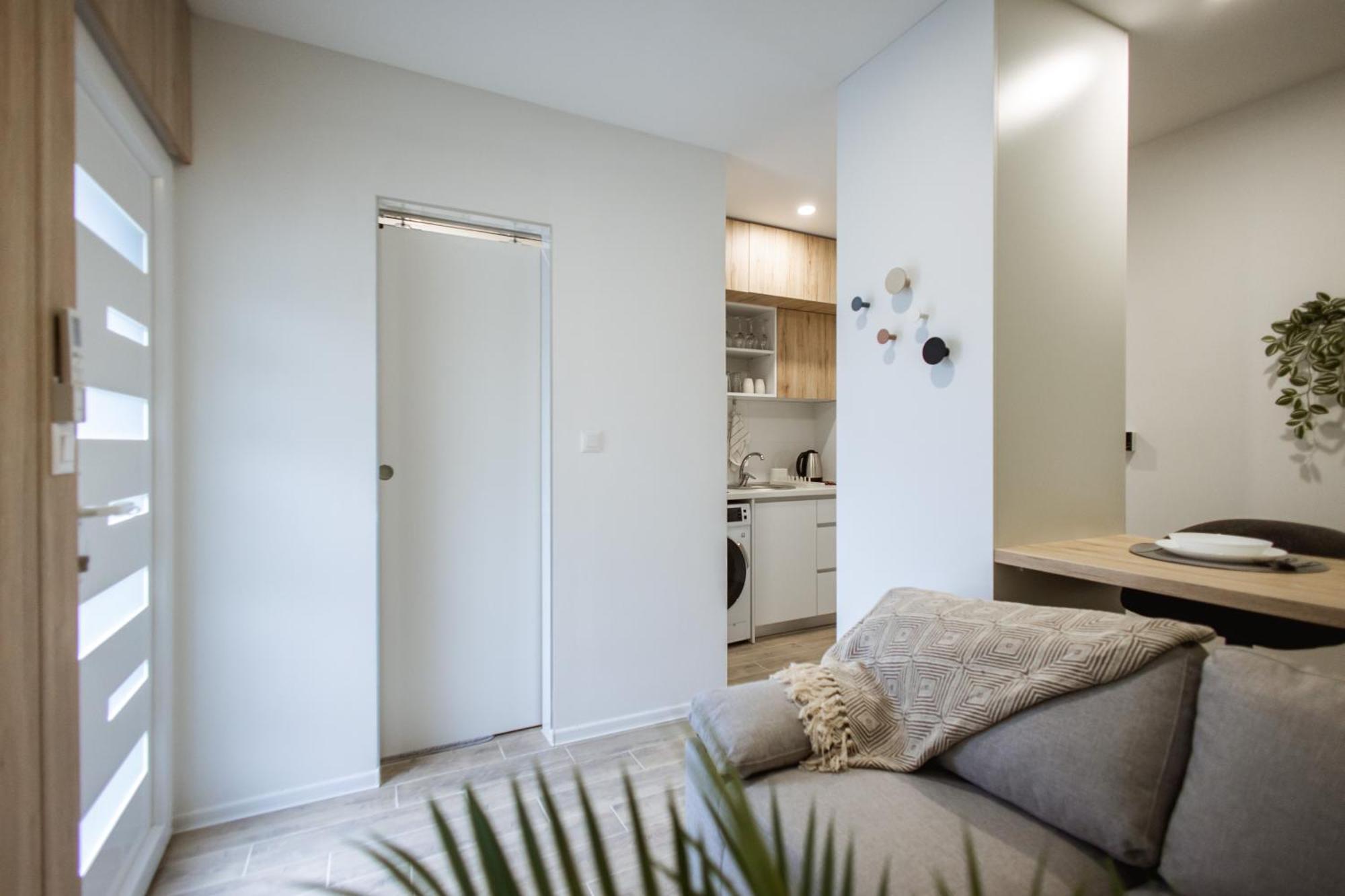 Cozy Studio Apartment In Osijek - Self Check In Kültér fotó