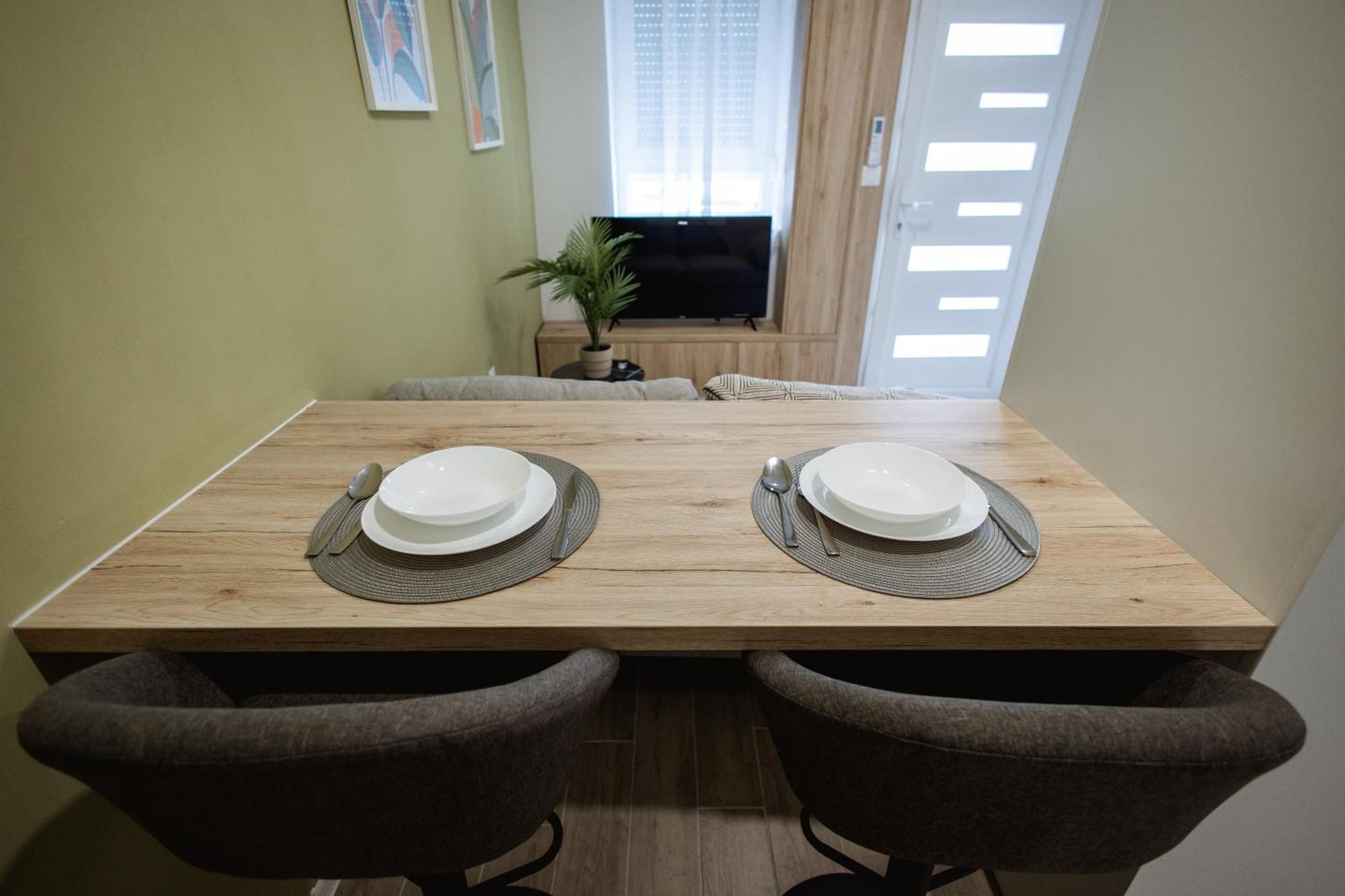 Cozy Studio Apartment In Osijek - Self Check In Kültér fotó