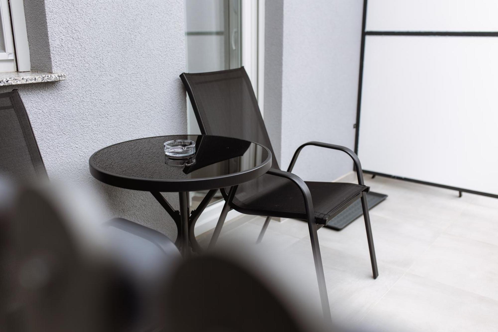 Cozy Studio Apartment In Osijek - Self Check In Kültér fotó